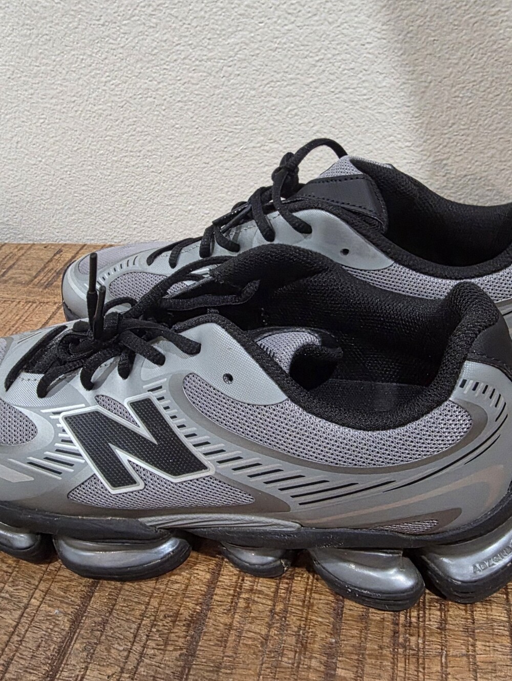 New Balance Abzorb 2000